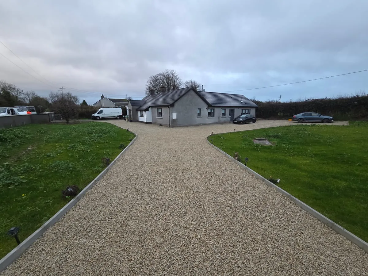 Finished gravel driveway in Whitestown